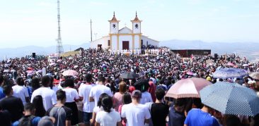 Menor basílica do mundo: consagração da Ermida da Padroeira e dedicação do altar – 15 de dezembro