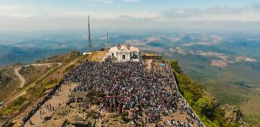 Quarta-feira de Cinzas: dom Walmor celebra com peregrinos no Santuário Basílica da Piedade