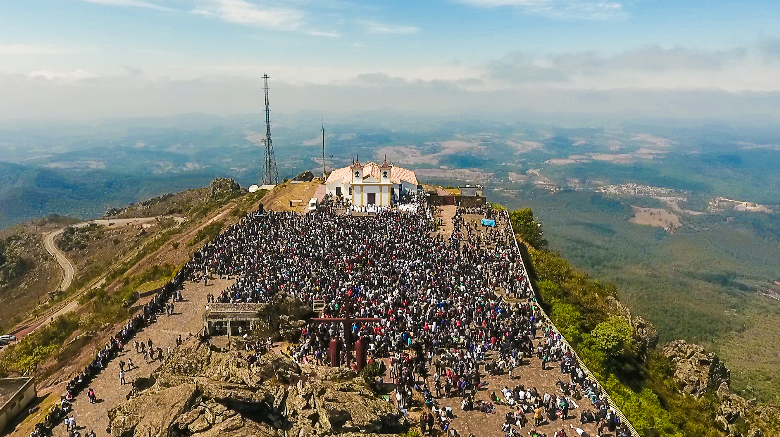 Quarta-feira de Cinzas: dom Walmor celebra com peregrinos no Santuário Basílica da Piedade