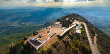 Sistema de transporte em visitas ao Santuário Basílica da Padroeira de Minas