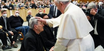 A velhice é um dom de sabedoria e maturidade para todas as idades da vida