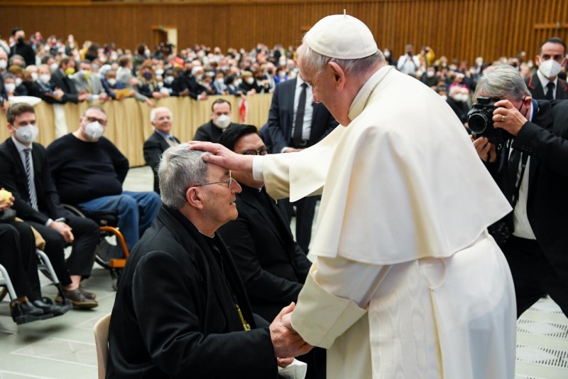 A velhice é um dom de sabedoria e maturidade para todas as idades da vida