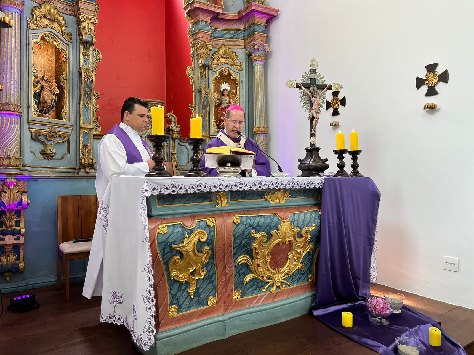 Acompanhe a homilia: Dom Walmor celebra Missa de Cinzas no Santuário da Mãe Piedade