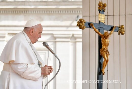 Papa Francisco: “Evangelizar é o testemunho de um encontro pessoal com Jesus Cristo”