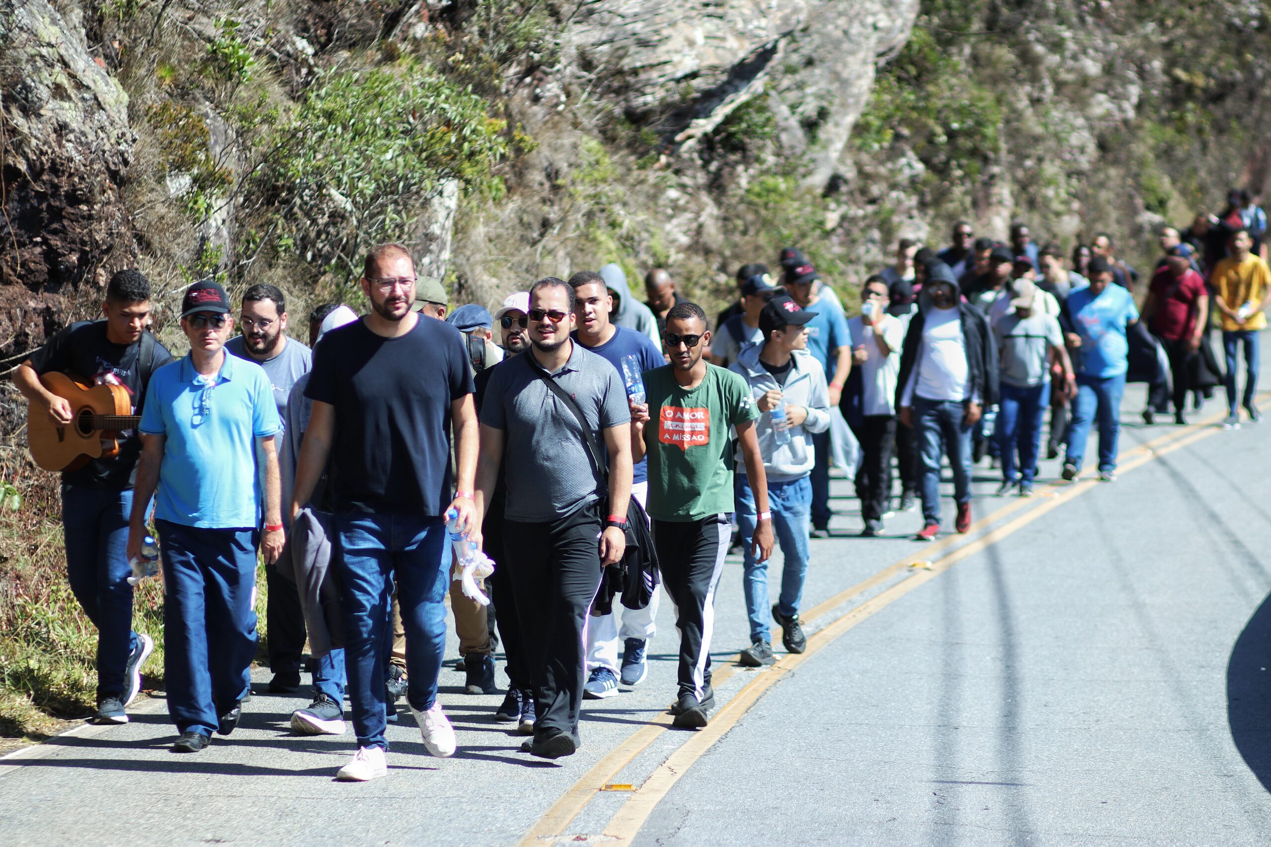 [Galeria de fotos] Seminaristas peregrinam ao Santuário da Padroeira de Minas para agradecer pelo centenário do Sacej