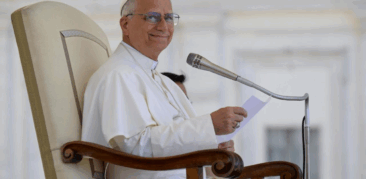 Papa: “A Eucaristia celebra-se não só no altar, mas também na vida quotidiana”