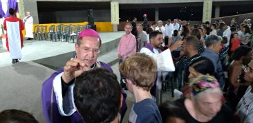 Milhares de fiéis participam da celebração de início da Campanha da Fraternidade 2020 na Catedral Cristo Rei