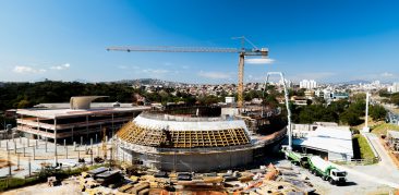 Catedral Cristo Rei: começa a construção do mezanino da Tenda da Paz