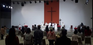 Catedral Cristo Rei recebe peregrinos para Missa em intenção do novo ano