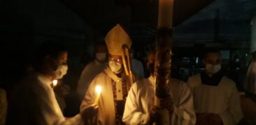 Peregrinos se unem para a Vigília Pascal na Catedral Cristo Rei