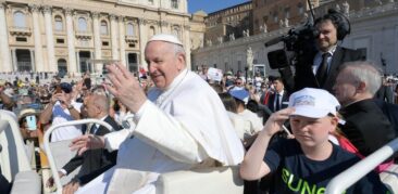 Catequese do Papa: Os idosos têm a sabedoria da vida