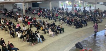 Presença, disciplina e amor: Catedral Cristo Rei acolhe Seminário de Formação para Pais