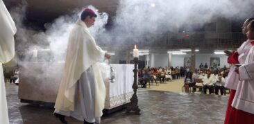 2º Dia do Tríduo da Festa de Cristo Rei: Dom Júlio Cesar preside Missa Solene