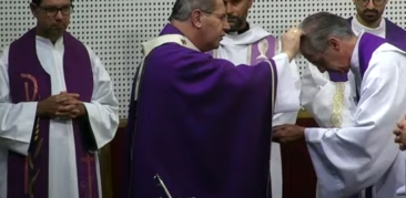 Dom Walmor preside Missa da Quarta-feira de Cinzas e abertura da Campanha da Fraternidade na Catedral Cristo Rei