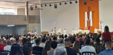 Catedral Cristo Rei acolhe Encontro com os Ministros da Comunhão Eucarística: sábado – 27 de abril