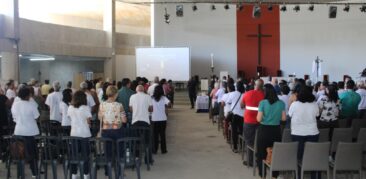 [Galeria de fotos] Catedral Cristo Rei acolhe Encontro de Formação para catequistas do Batismo