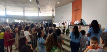 Imprensa destaca homenagem para mães e gestos solidários aos irmãos do Sul