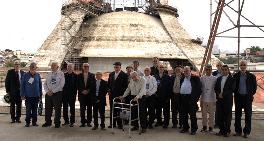 Bispos de todo o Brasil visitam a Catedral Cristo Rei
