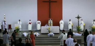 Ordenação presbiteral: Igreja de Belo Horizonte recebe cinco novos padres formados em nosso seminário