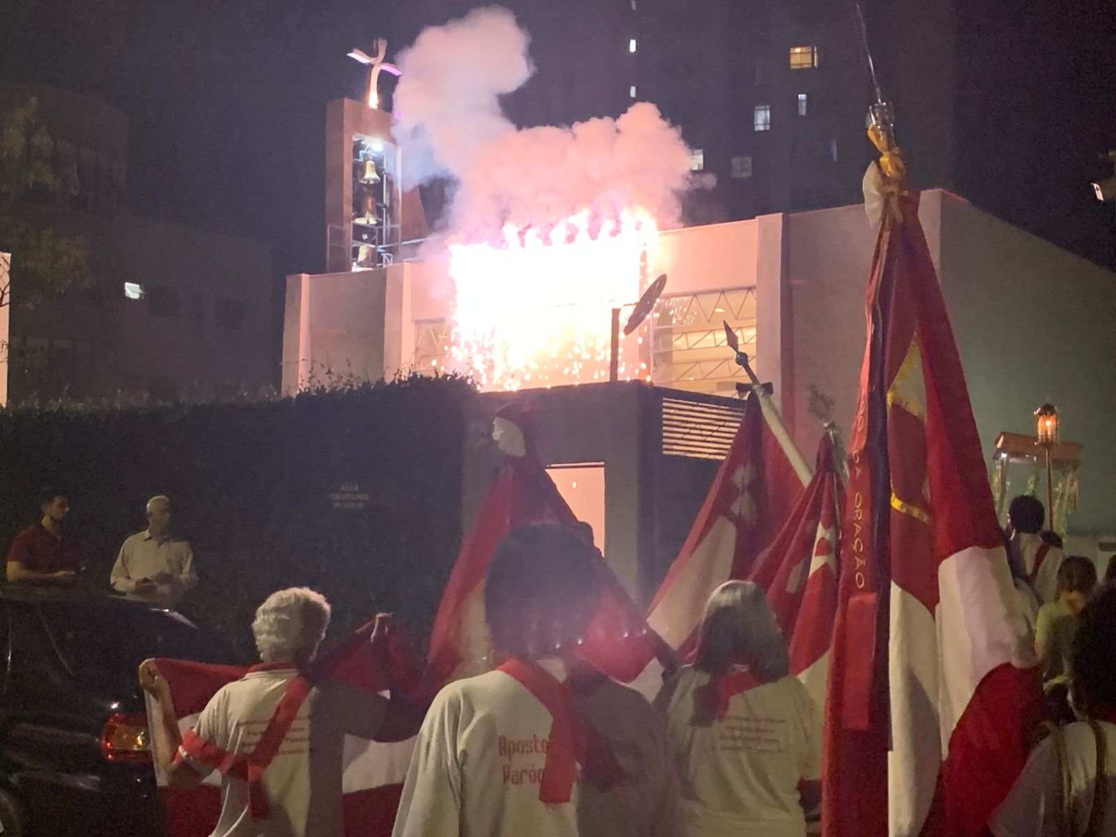 Terceira Noite Da Festa Do Coração Eucarístico De Jesus é Marcada Por