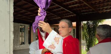 Fiéis participam  da Solene Ação Litúrgica no SACEJ