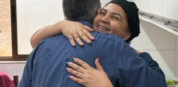 Colaboradoras do SACEJ e Convivium Emaús recebem homenagem pelo dia das mães