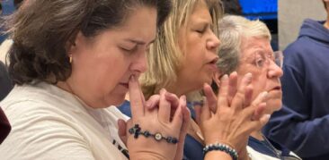 Comunidade Celebra o Segundo Dia do Tríduo em Preparação à Festa do Coração Eucarístico de Jesus