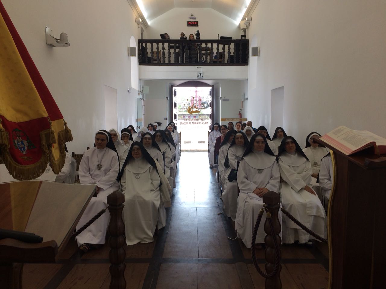 Irmãs Concepcionistas Franciscanas visitam o Santuário Basílica da Padroeira de Minas