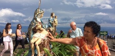 Santuário Basílica da Padroeira de Minas: devotos participam da Novena Jubilar