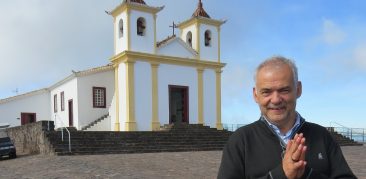 25 anos de vida sacerdotal: dom Geovane celebra Missa no aniversário de ordenação do padre José Geraldo de Sousa