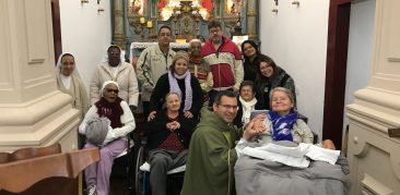 Santuário Basílica da Piedade acolhe idosos do Núcleo Assistencial Caminhos para Jesus