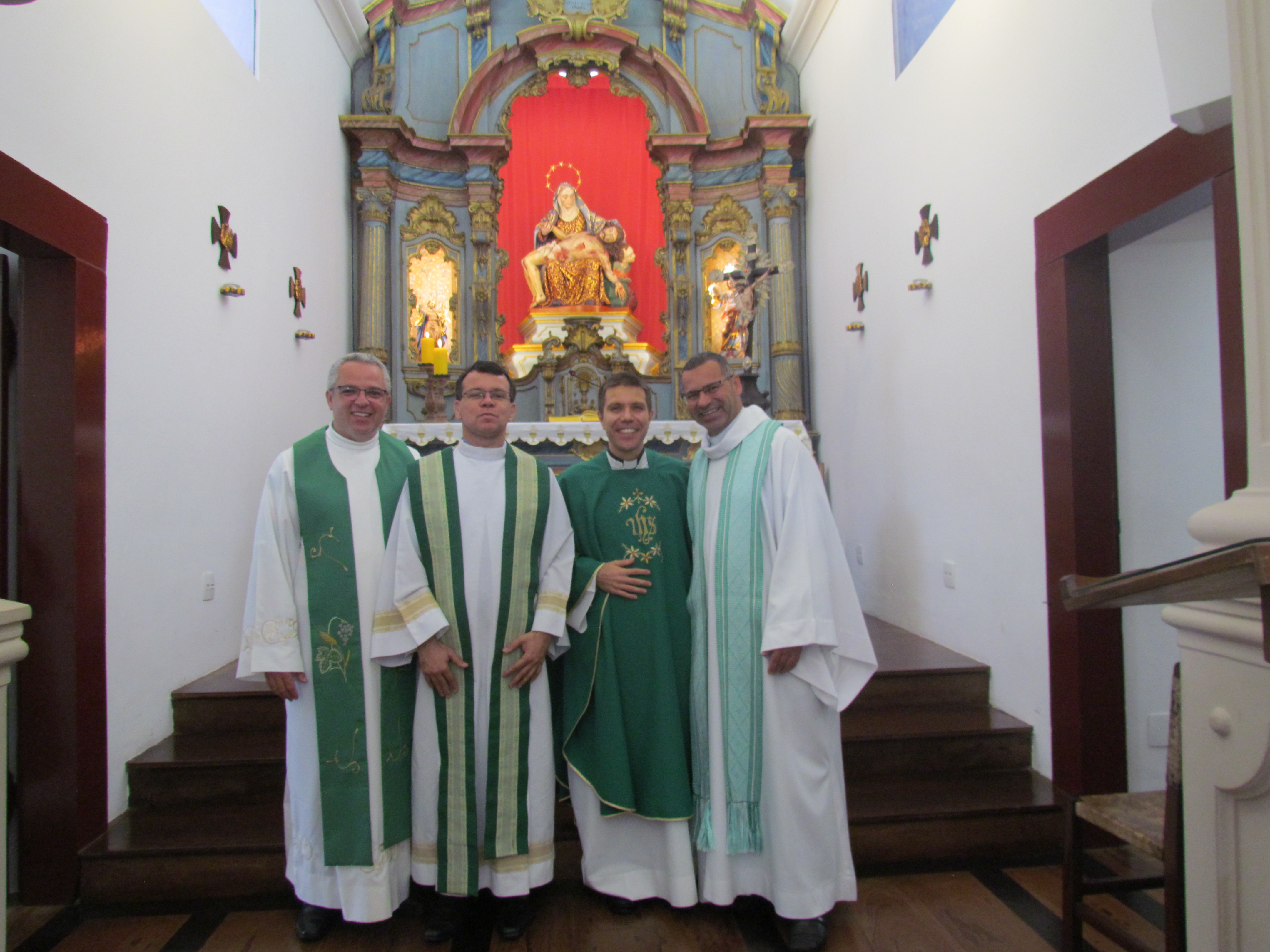 Santuário Basílica da Padroeira de Minas recebe sacerdote da Nunciatura Apostólica