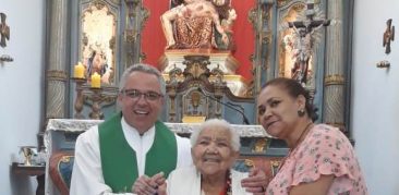 Para celebrar seus 100 anos, dona Judite peregrina ao Santuário Basílica da Padroeira de Minas Gerais