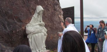 Benção da nova imagem de Nossa Senhora da Piedade no Santuário da Padroeira de Minas