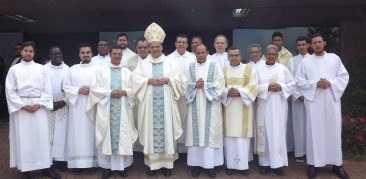 Fiéis das comunidades da Rensa peregrinam ao Santuário Basílica Nossa Senhora da Piedade