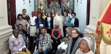 Senhoras da Casa Santa Zita participam da Novena Jubilar no Santuário Basílica Nossa Senhora da Piedade