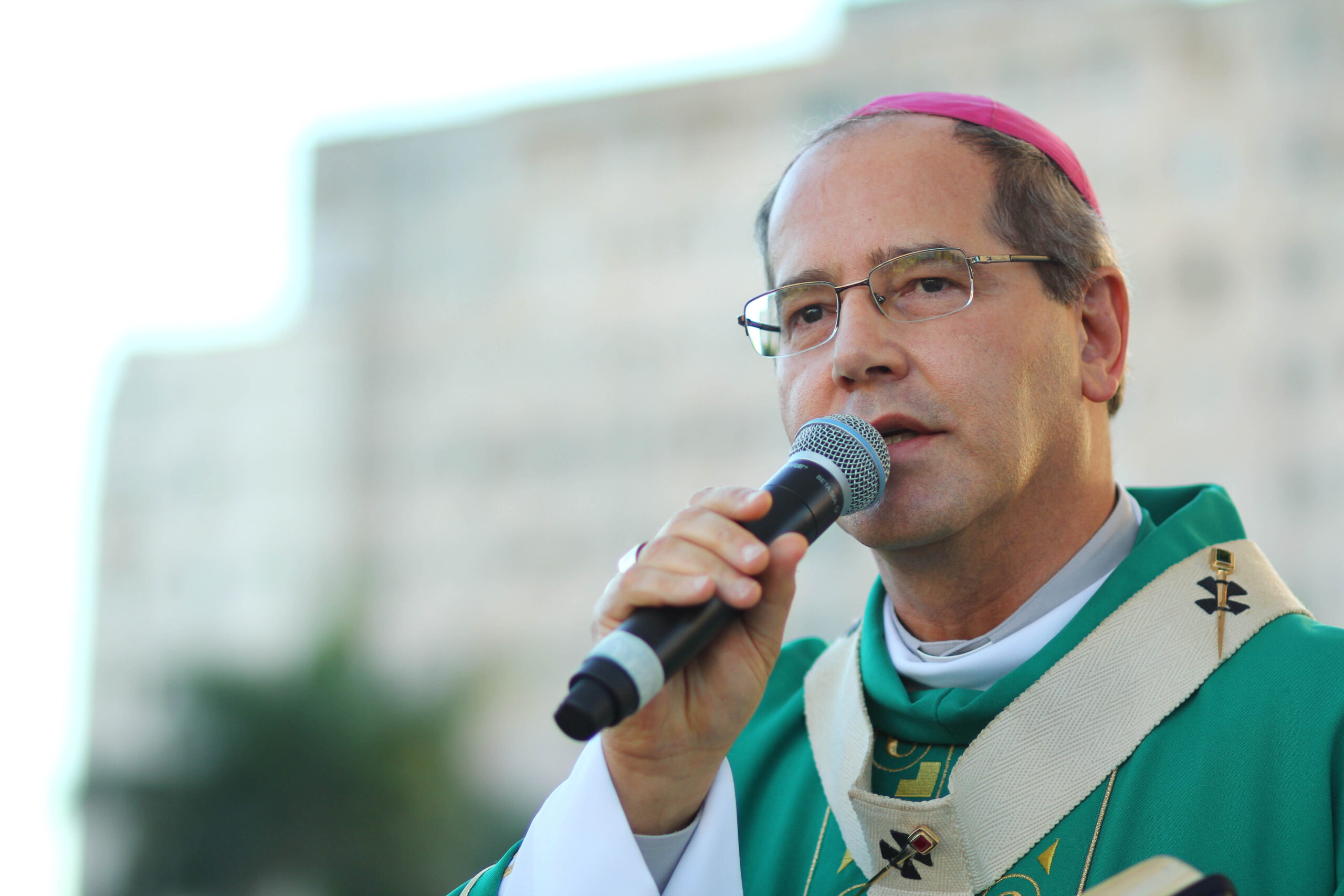 Defesa da vida: Dom Walmor reitera posição da Igreja contra o aborto