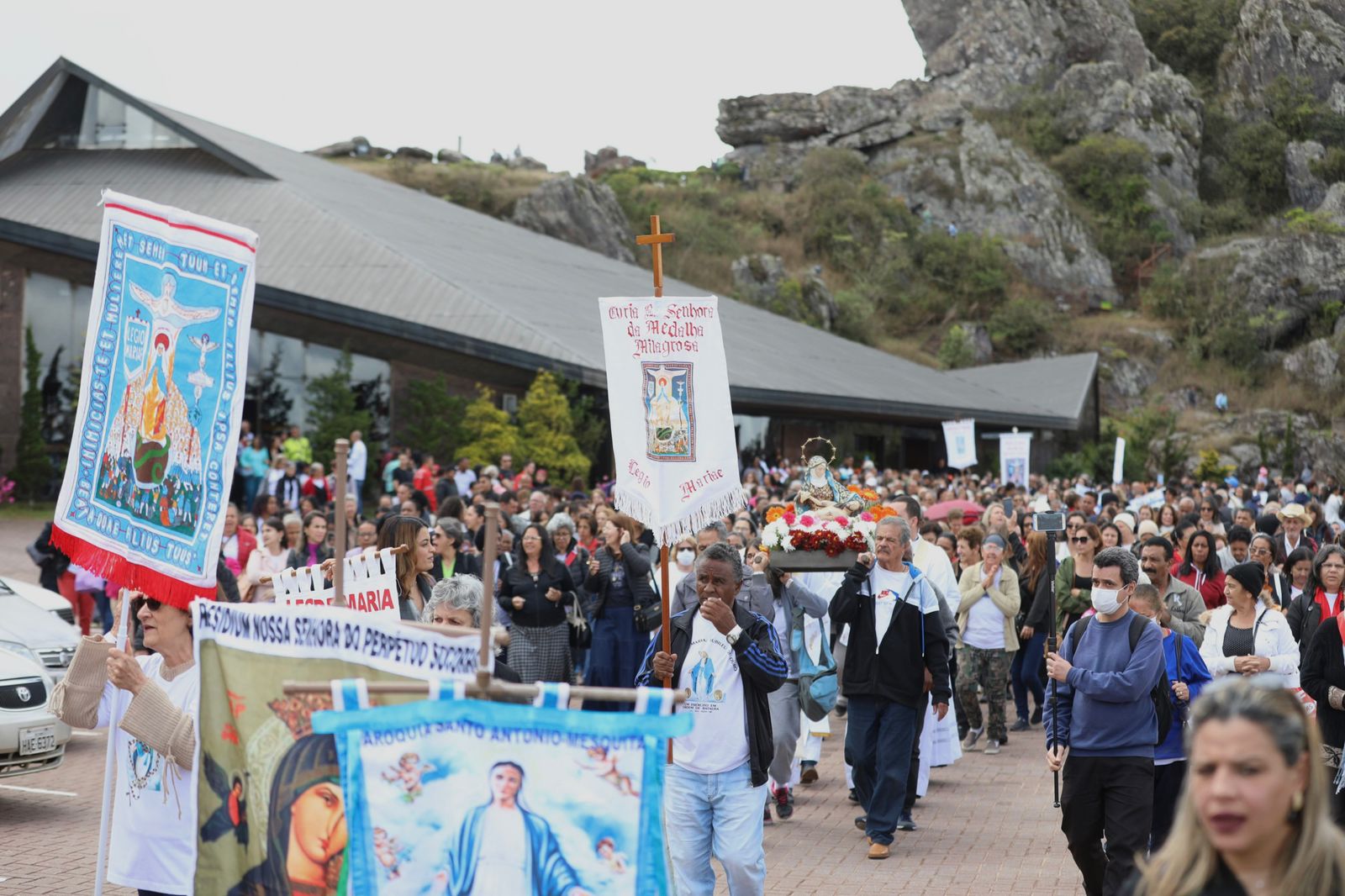 [Galeria de fotos] Salve Maria! Especial peregrinação ao Santuário da Mãe Piedade