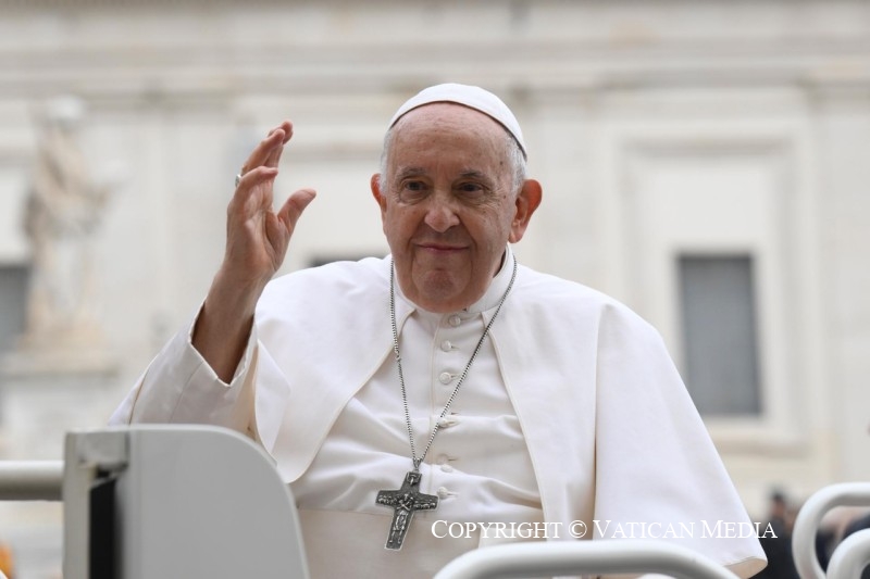 Papa Francisco: “Evangelizar é ter Jesus no centro do coração”