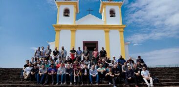 Casa da Mãe Piedade recebe com alegria os seminaristas