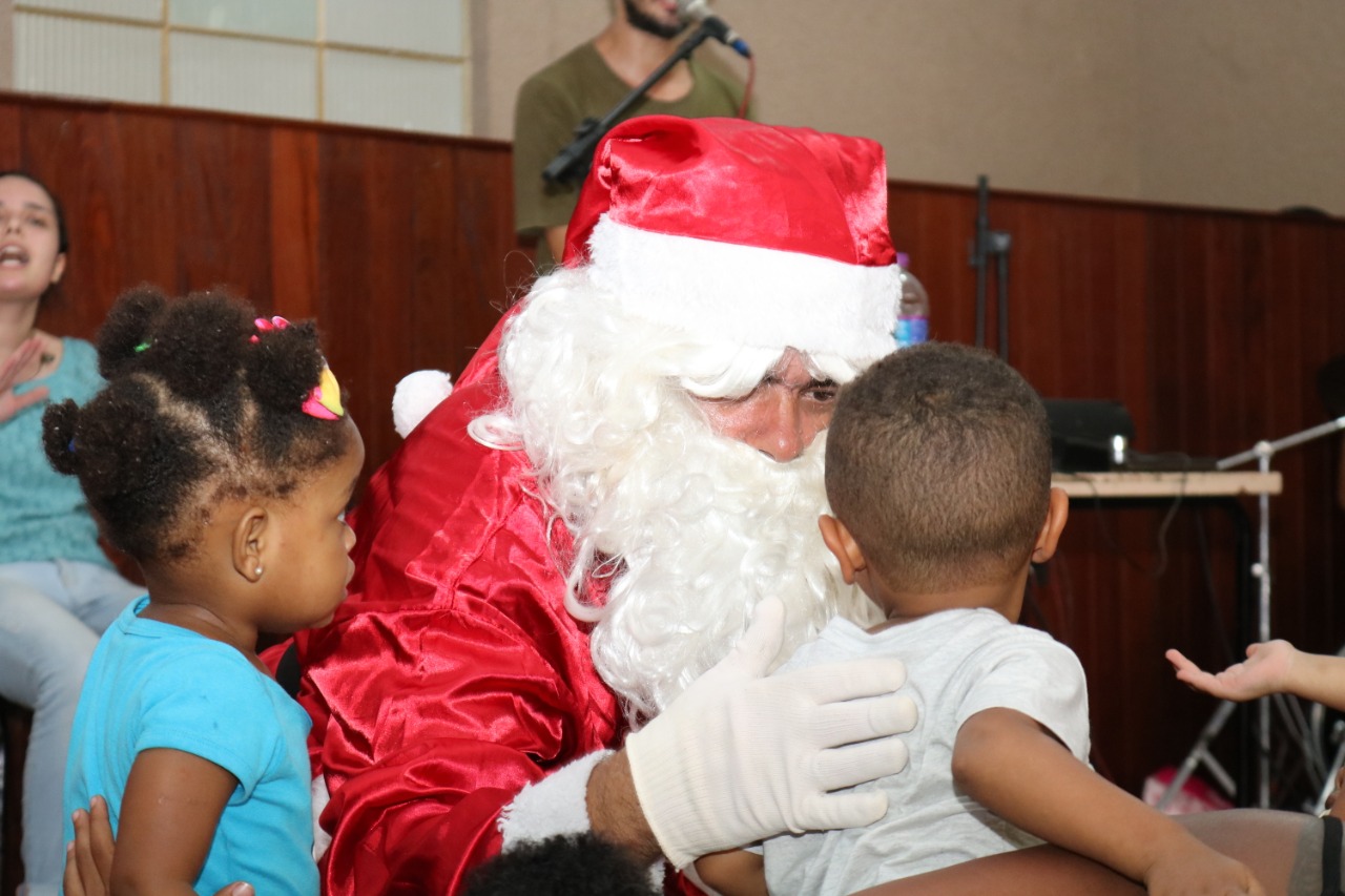 Tradicional Natal Solidário é realizado na Paróquia Nossa Senhora das Graças e Medalha Milagrosa