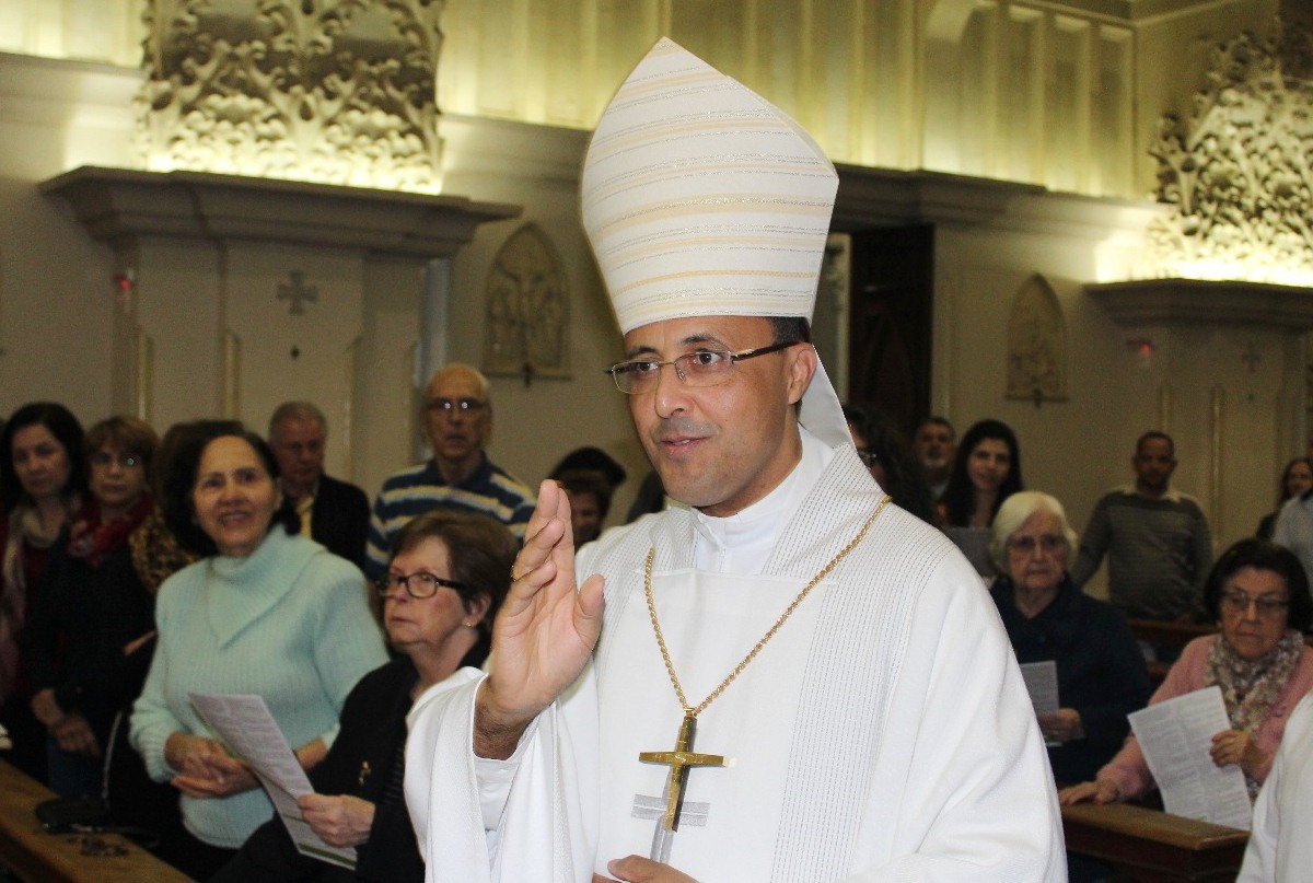 Dom Geovane Luís se dedica a visitas pastorais às paróquias da Rensp