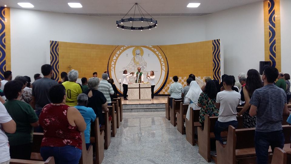 Primeira missa na nova Igreja Nossa Senhora de Lourdes