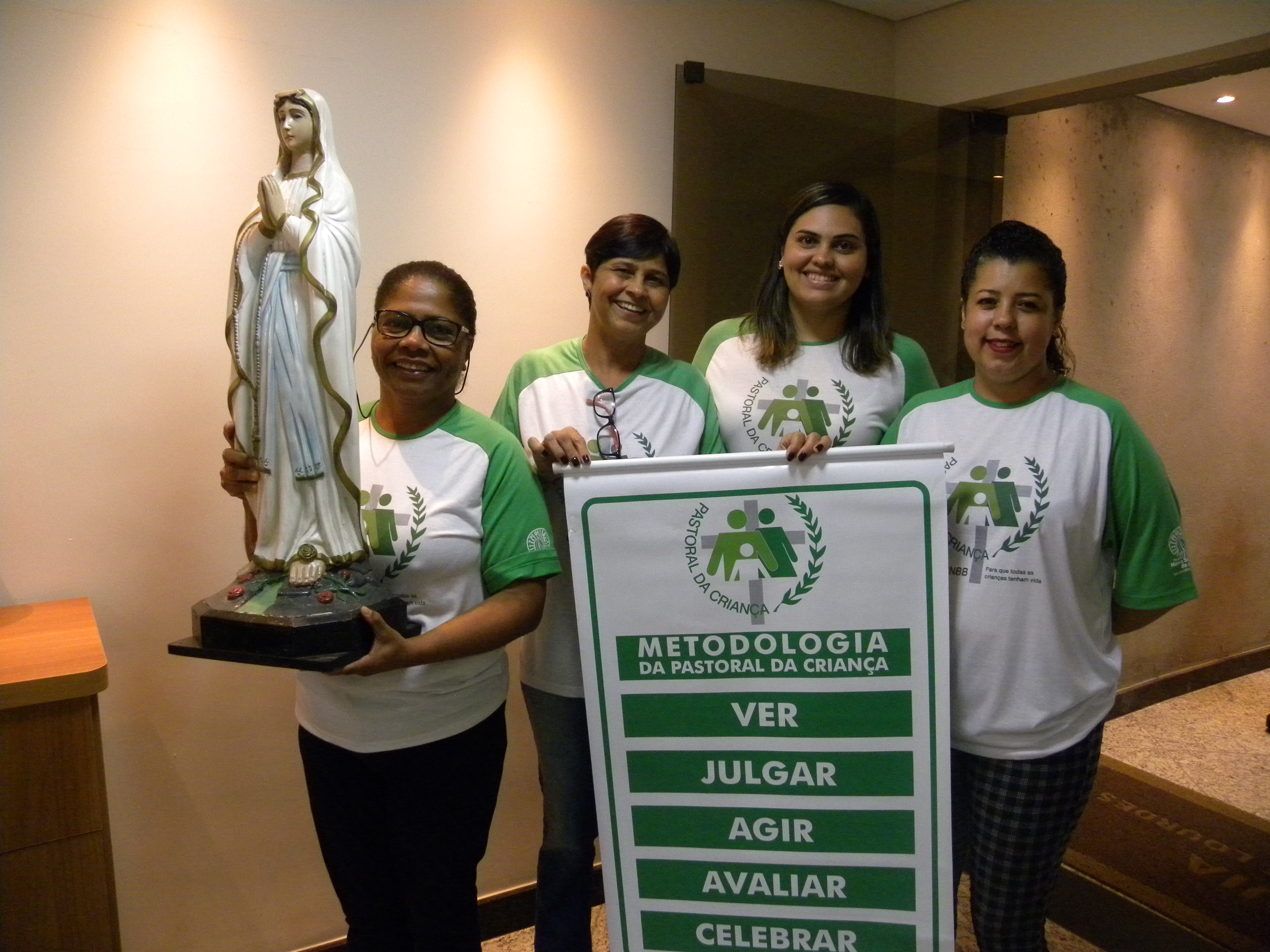 Oitavo dia da novena em honra a Nossa Senhora de Lourdes