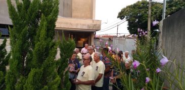 Récita do Terço – Festa de Nossa Senhora de Lourdes