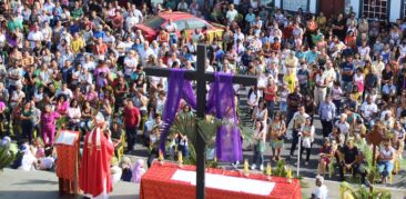 Dom Júlio César preside celebração Domingo de Ramos no Santuário Arquidiocesano de Santa Luzia