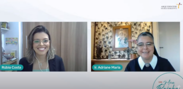 Live apresenta a história de devoção à Mãe Rainha