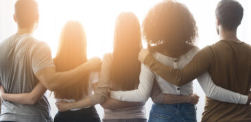 [Artigo] A fé e a esperança renovam a vida da comunidade – Neuza Silveira