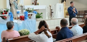 Dom Júlio César preside  assembleia dos Diáconos Permanentes e esposas