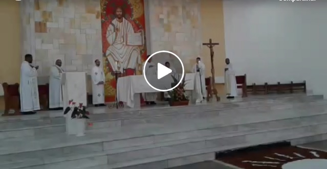 [Vídeo] Dom Geovane Luís preside celebração de Corpus Christi no Santuário Arquidiocesano Santo Antônio de Roça Grande